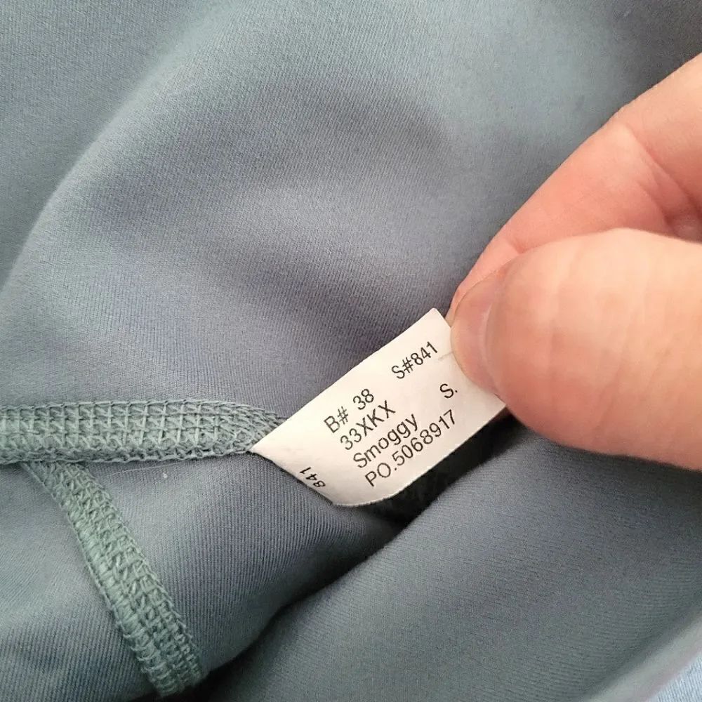 All In Motion Cropped Leggings Fog Blue Small - Picture 4 of 8